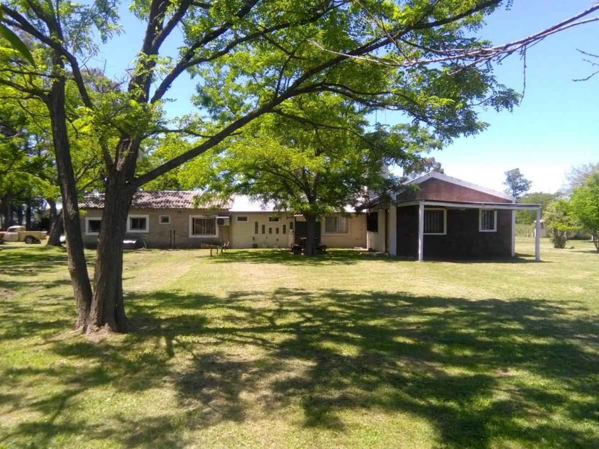 Los Arboles, casa completa a 5 minutos del Aeropuerto Ezeiza Exterior foto